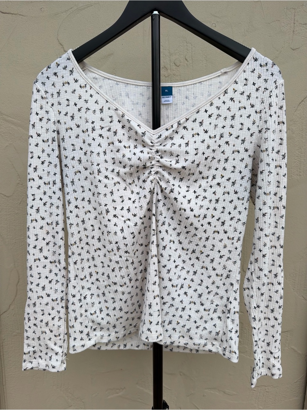 Old Navy Cream Long-Sleeve Ruched V-Neck Top with Black Floral Print